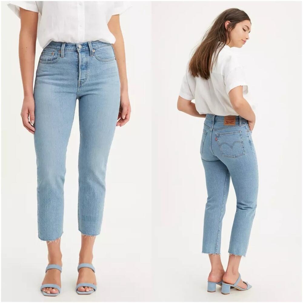 LEVI’S Wedgie Straight Fit Jeans in Tango Hustle Medium Wash